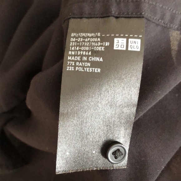 uniqlo black button up size small - Picture 8 of 8